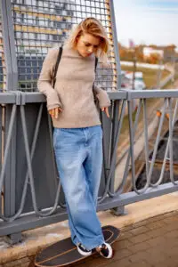 Read more about the article Baggy Shoes: The Ultimate Guide to Styling Shoes with Baggy Jeans