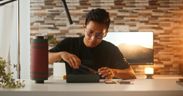 Best looking glasses for men