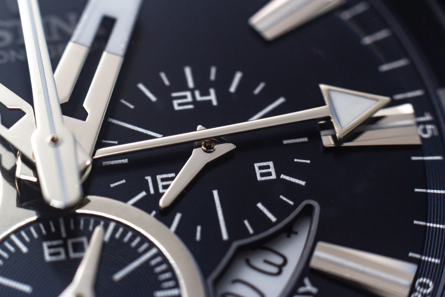 Read more about the article Affordable Chronograph Watches That Look Way More Expensive