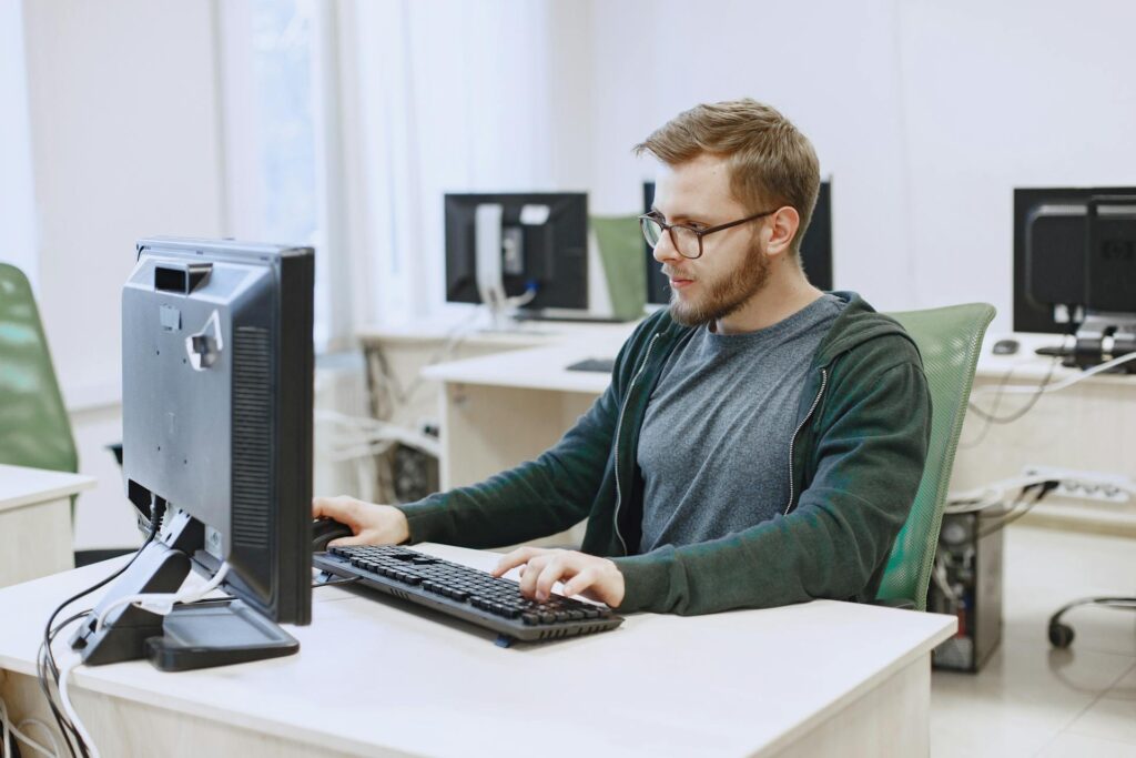 Glasses for looking at computer monitor
