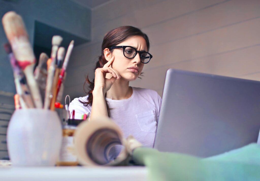 Glasses for looking at computer monitor