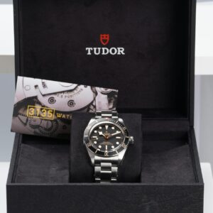 Read more about the article 🕰️ 10 Best Rolex Alternatives Under 2000 dollars (Look More Luxury)